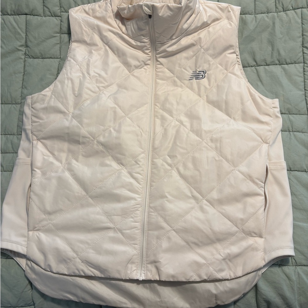 New Balance Women's Light Cream Quilted Vest
